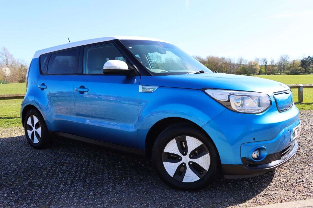 A 2016 KIA SOUL 27kWh EV SUV 5dr Electric Auto (109 bhp) MAIN DEALER INSPECTION PASS A 2016 KIA SOUL 27kWh EV SUV 5dr Electric Auto (109 bhp) MAIN DEALER INSPECTION PASS