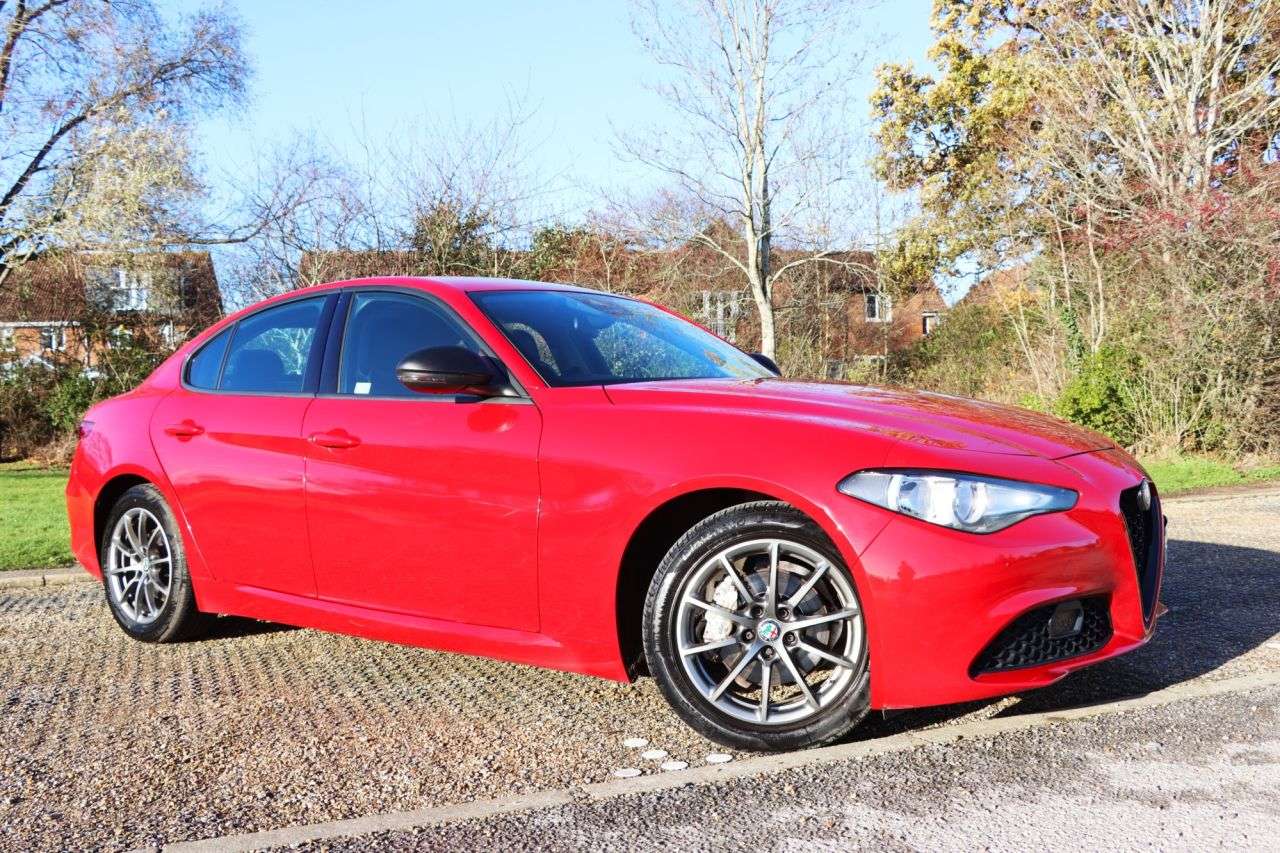 A 2018 ALFA ROMEO GIULIA 2.2 TD Super Saloon 4dr Diesel Auto Euro 6 (s/s) (150 ps) Just Serviced Rea A 2018 ALFA ROMEO GIULIA 2.2 TD Super Saloon 4dr Diesel Auto Euro 6 (s/s) (150 ps) Just Serviced Rea