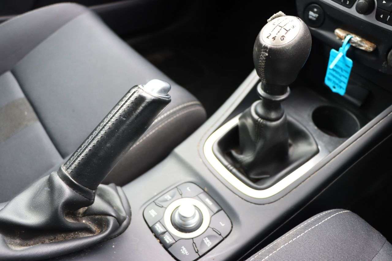 2011 RENAULT MEGANE 2011 RENAULT MEGANE