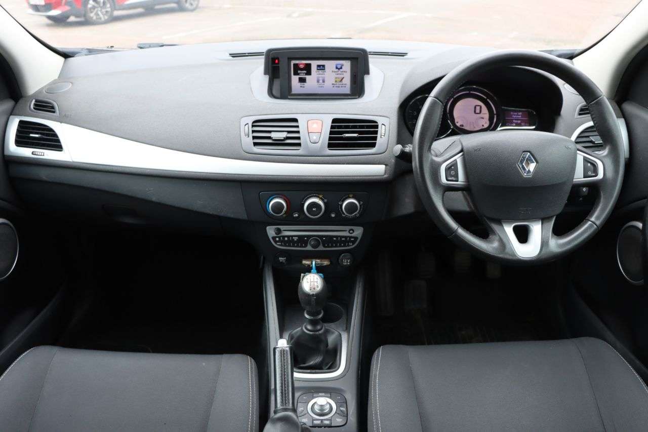 2011 RENAULT MEGANE 2011 RENAULT MEGANE