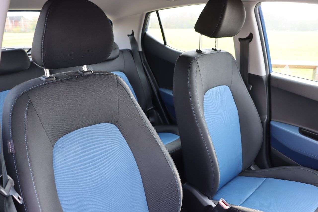 2015 HYUNDAI I10 2015 HYUNDAI I10