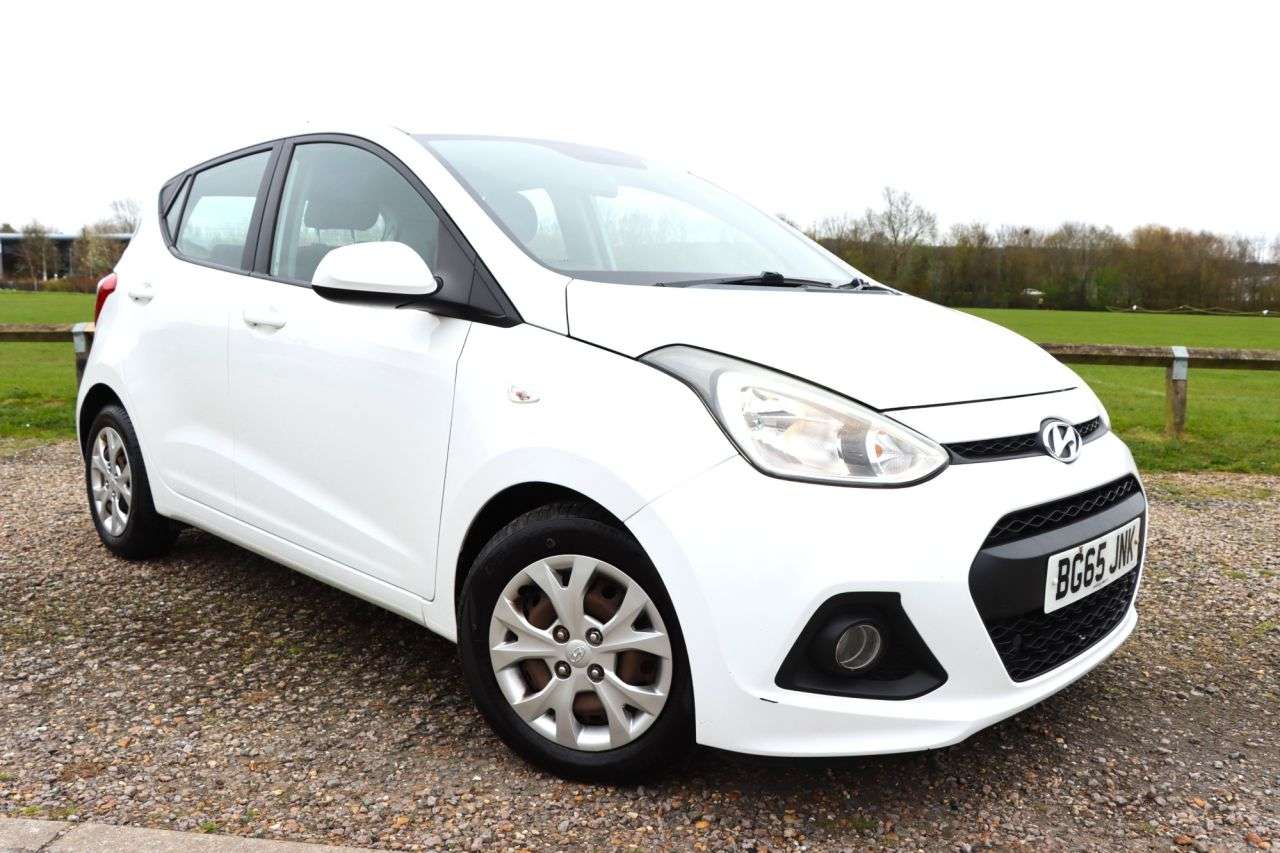 A 2015 HYUNDAI I10 1.0 SE Hatchback 5dr Petrol Manual Euro 6 (66 ps) Just Serviced Ready to Dr A 2015 HYUNDAI I10 1.0 SE Hatchback 5dr Petrol Manual Euro 6 (66 ps) Just Serviced Ready to Dr