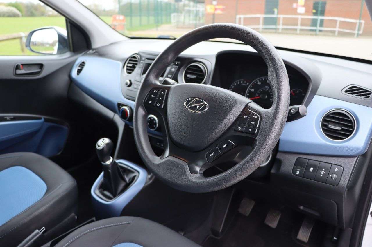 2015 HYUNDAI I10 2015 HYUNDAI I10