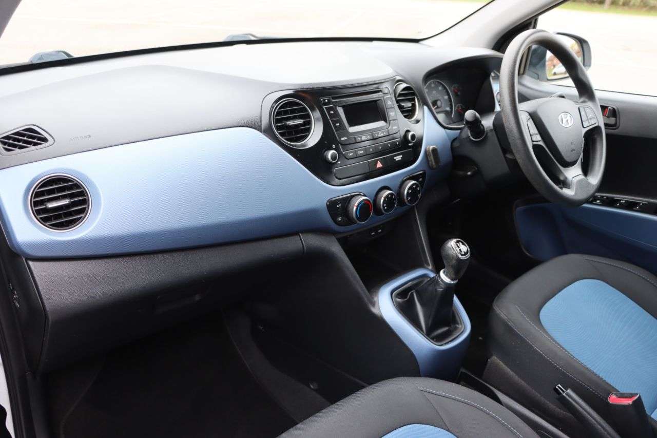 2015 HYUNDAI I10 2015 HYUNDAI I10