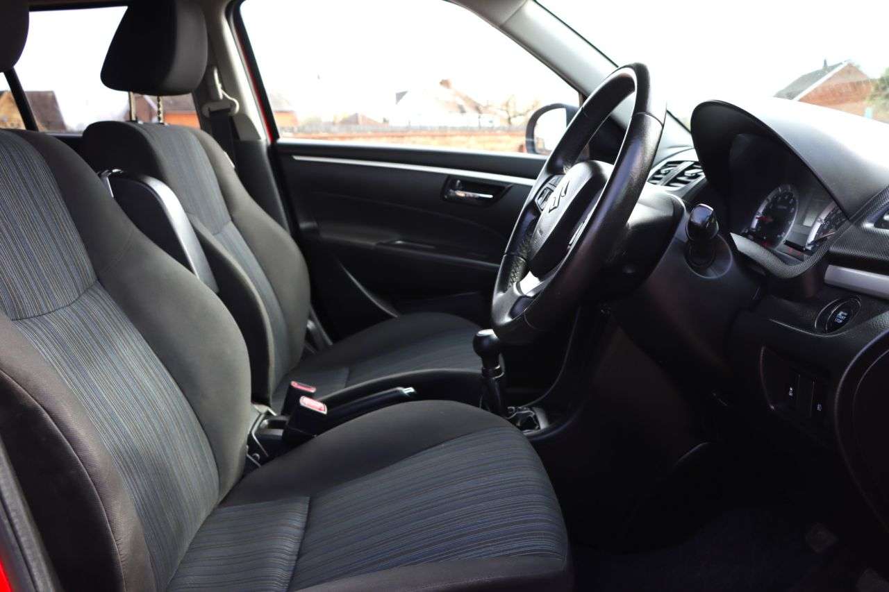 2014 SUZUKI SWIFT 2014 SUZUKI SWIFT