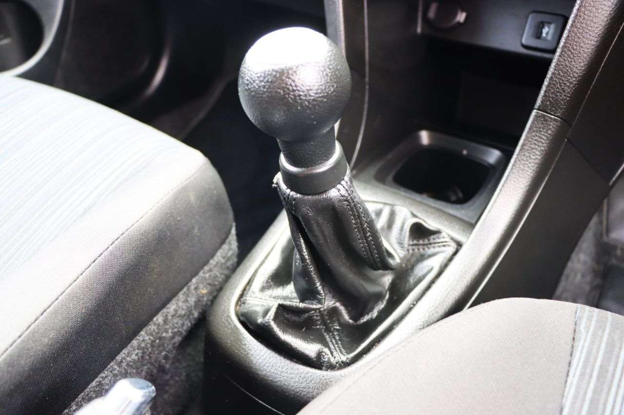 2014 SUZUKI SWIFT 2014 SUZUKI SWIFT