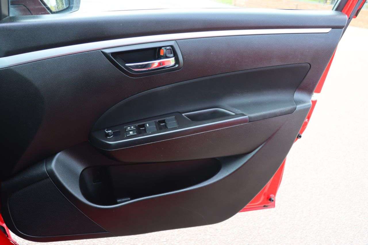 2014 SUZUKI SWIFT 2014 SUZUKI SWIFT