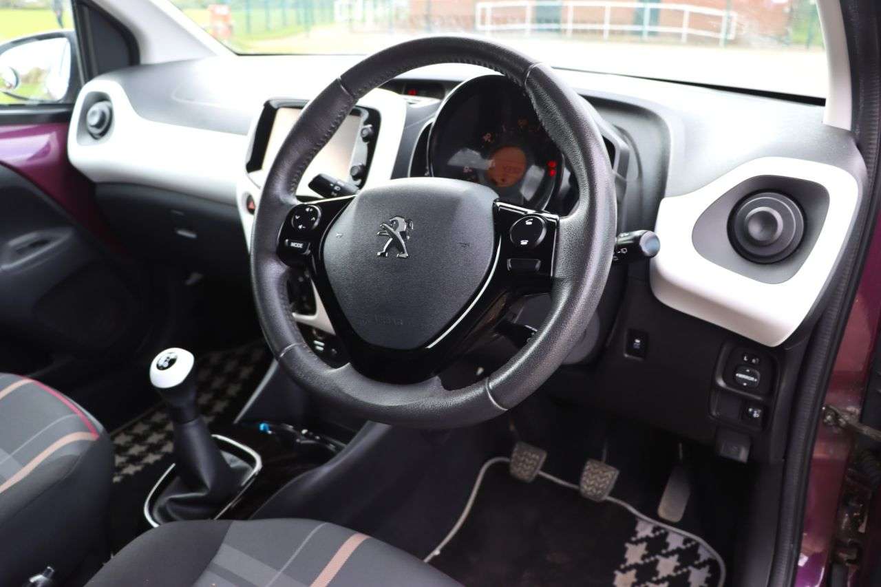2014 PEUGEOT 108 2014 PEUGEOT 108