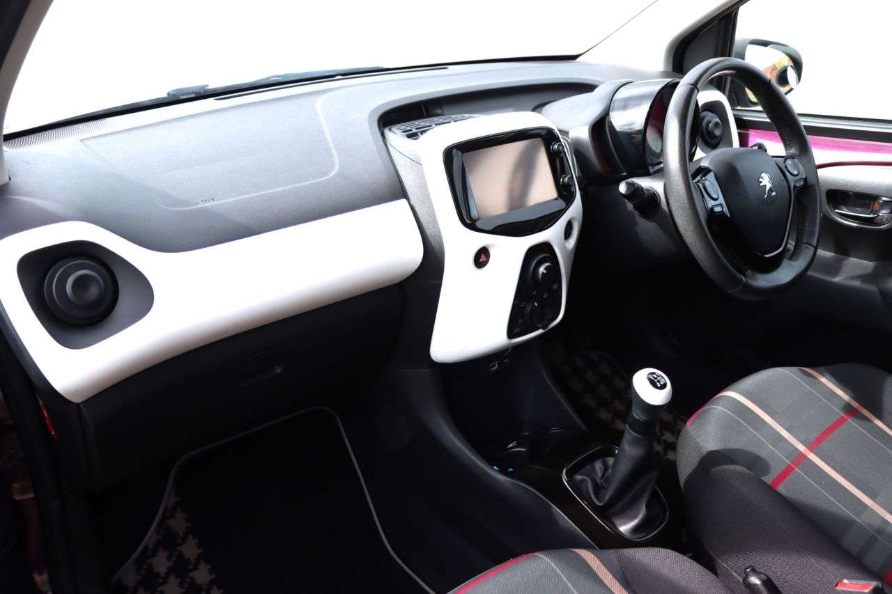 2014 PEUGEOT 108 2014 PEUGEOT 108