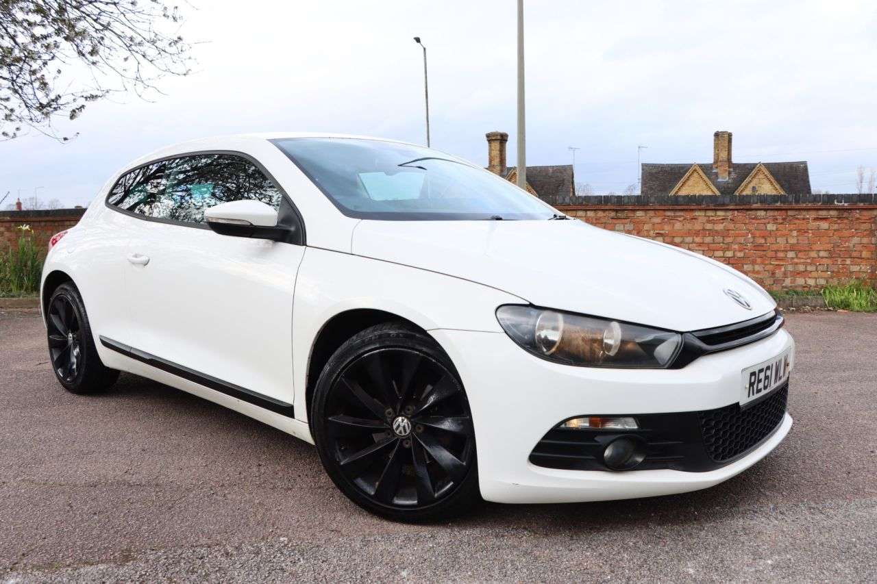 A 2011 VOLKSWAGEN SCIROCCO 2.0 TDI BlueMotion Tech GT Hatchback 3dr Diesel Manual Euro 5 (s/s) (140 ps A 2011 VOLKSWAGEN SCIROCCO 2.0 TDI BlueMotion Tech GT Hatchback 3dr Diesel Manual Euro 5 (s/s) (140 ps