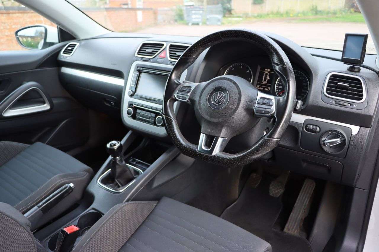 2011 VOLKSWAGEN SCIROCCO 2011 VOLKSWAGEN SCIROCCO