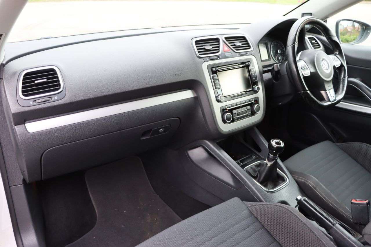 2011 VOLKSWAGEN SCIROCCO 2011 VOLKSWAGEN SCIROCCO