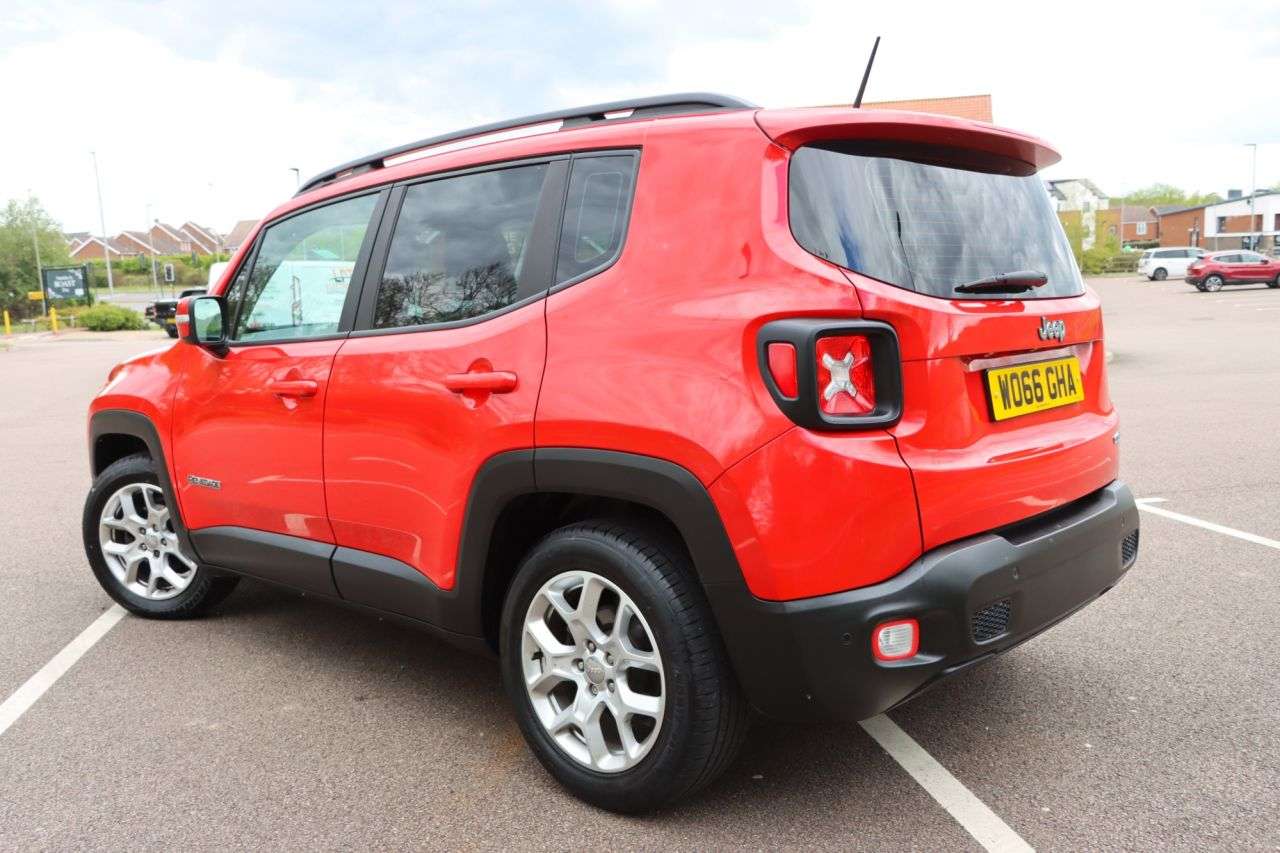 A 2016 JEEP RENEGADE 1.4T MultiAirII Longitude SUV 5dr Petrol Manual Euro 6 (s/s) (140 ps) Just A 2016 JEEP RENEGADE 1.4T MultiAirII Longitude SUV 5dr Petrol Manual Euro 6 (s/s) (140 ps) Just