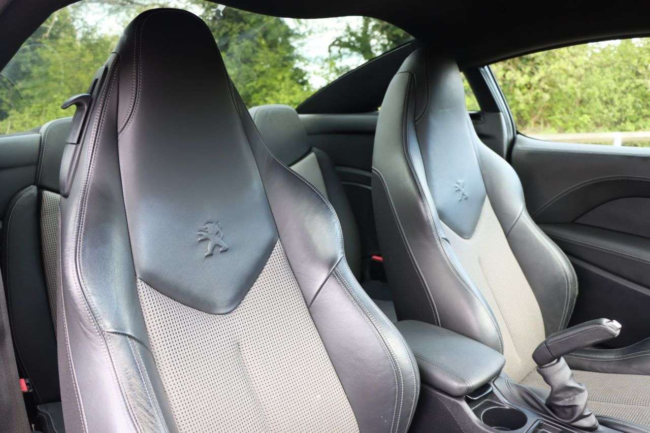 2013 PEUGEOT RCZ 2013 PEUGEOT RCZ