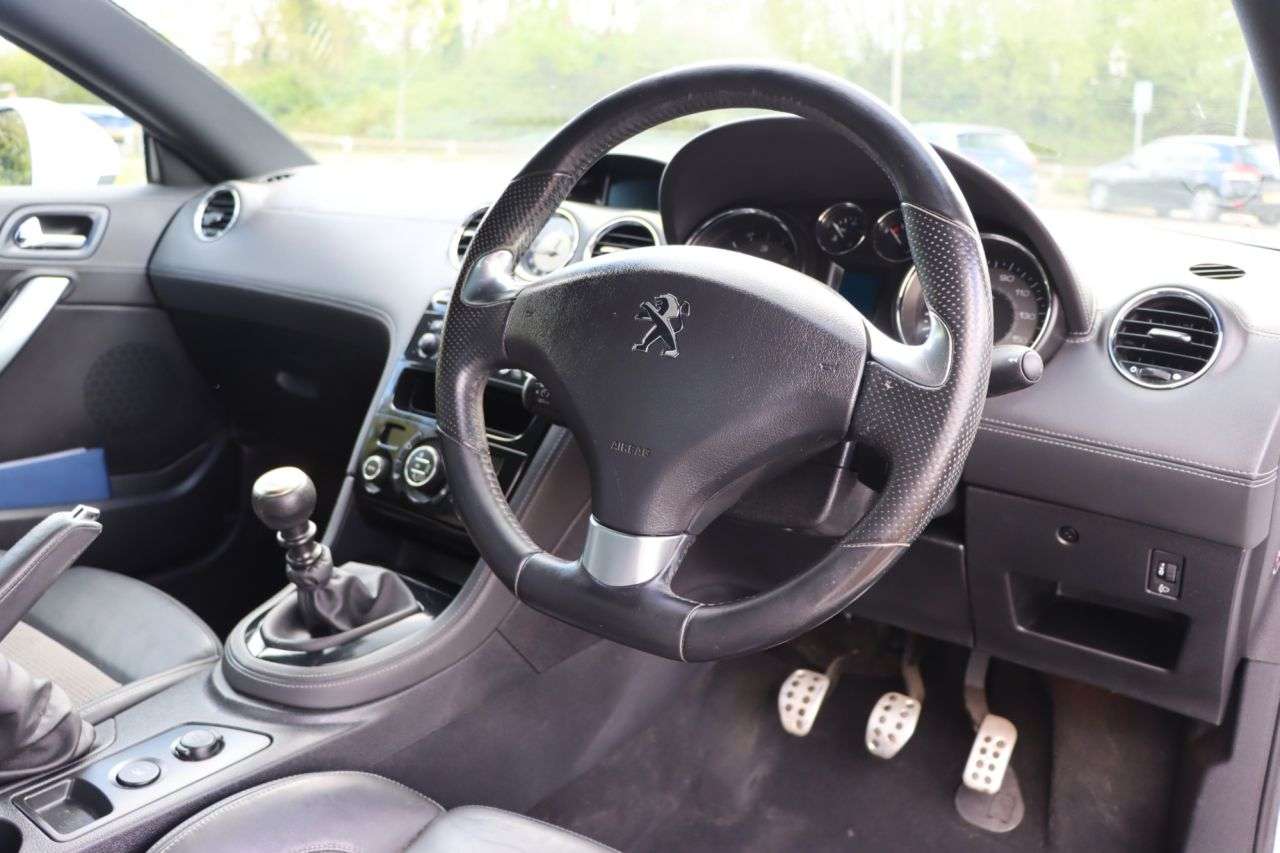 2013 PEUGEOT RCZ 2013 PEUGEOT RCZ