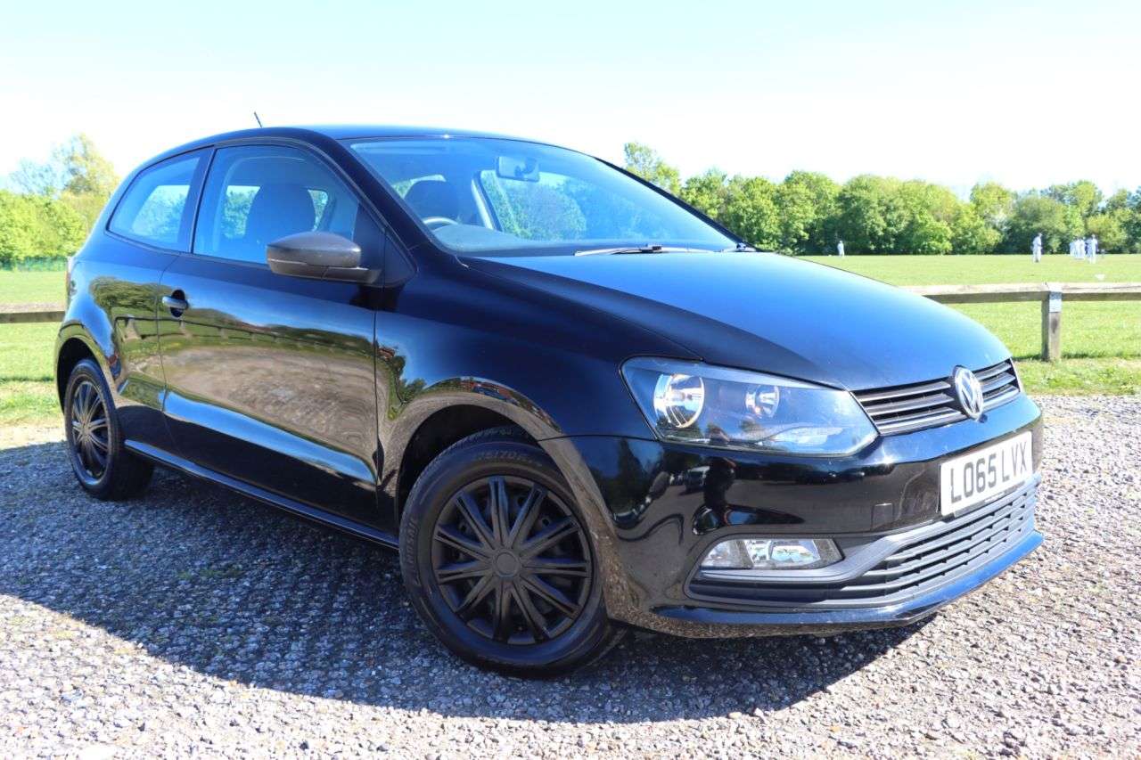 A 2015 VOLKSWAGEN POLO 1.0 BlueMotion Tech S Hatchback 3dr Petrol Manual Euro 6 (s/s) (A/C) (60 ps A 2015 VOLKSWAGEN POLO 1.0 BlueMotion Tech S Hatchback 3dr Petrol Manual Euro 6 (s/s) (A/C) (60 ps
