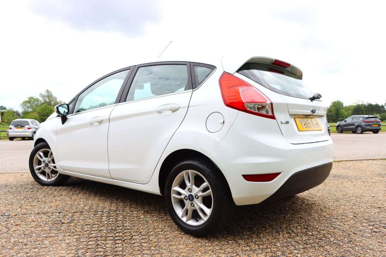 A 2015 FORD FIESTA 1.0T EcoBoost Zetec Hatchback 5dr Petrol Manual Euro 6 (s/s) (100 ps) Just A 2015 FORD FIESTA 1.0T EcoBoost Zetec Hatchback 5dr Petrol Manual Euro 6 (s/s) (100 ps) Just