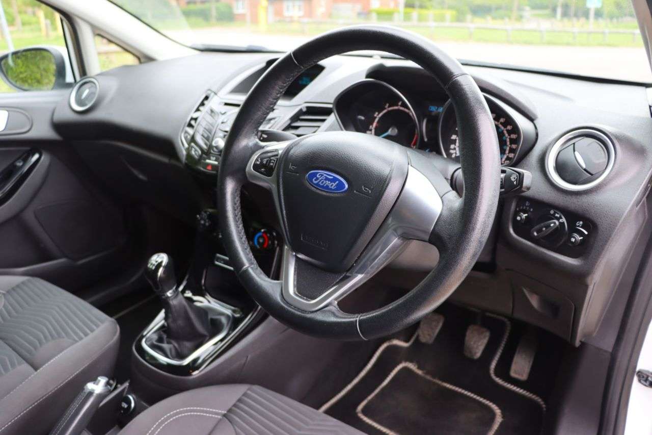 2015 FORD FIESTA 2015 FORD FIESTA