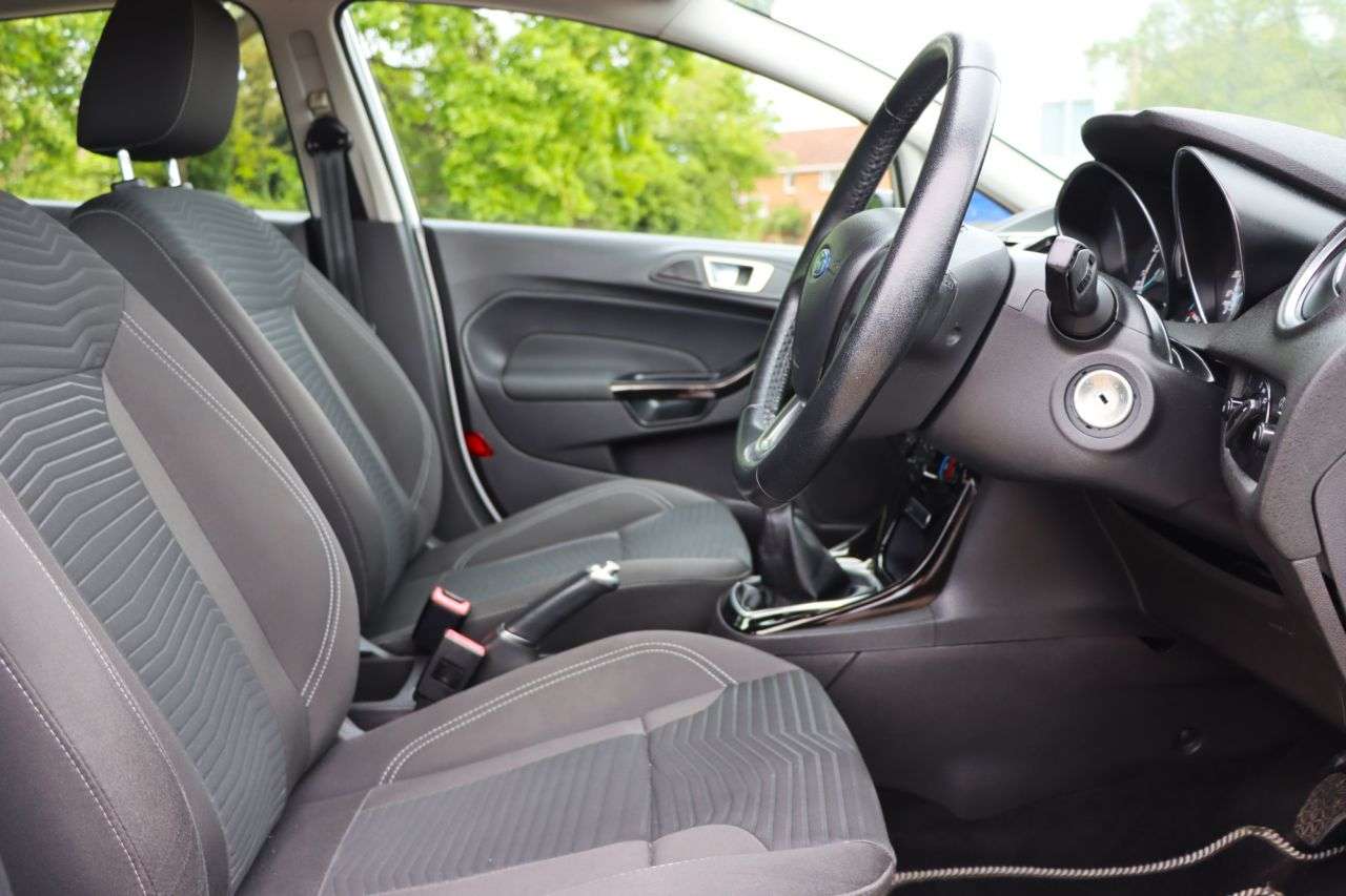 2015 FORD FIESTA 2015 FORD FIESTA