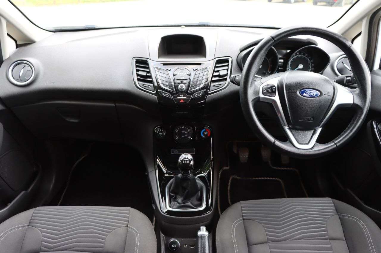 2015 FORD FIESTA 2015 FORD FIESTA
