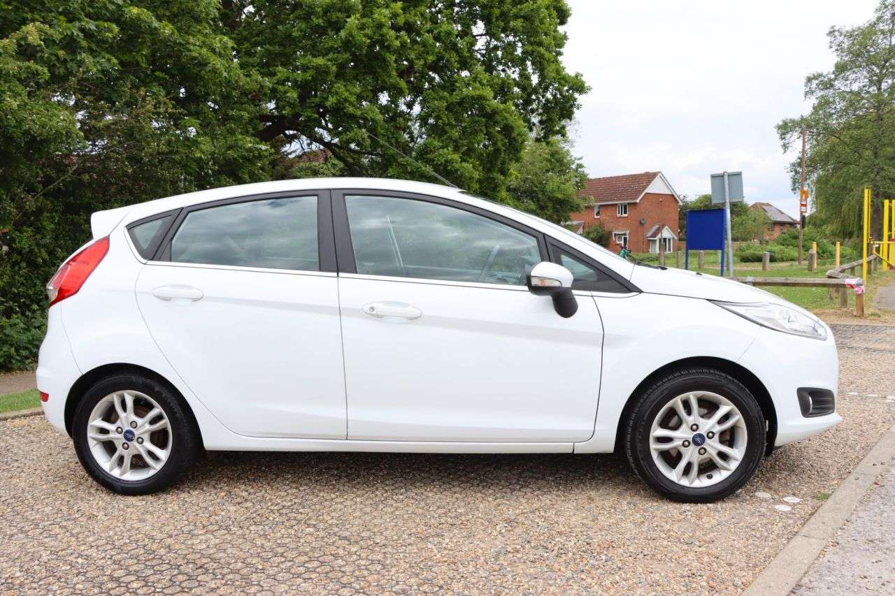 2015 FORD FIESTA 2015 FORD FIESTA