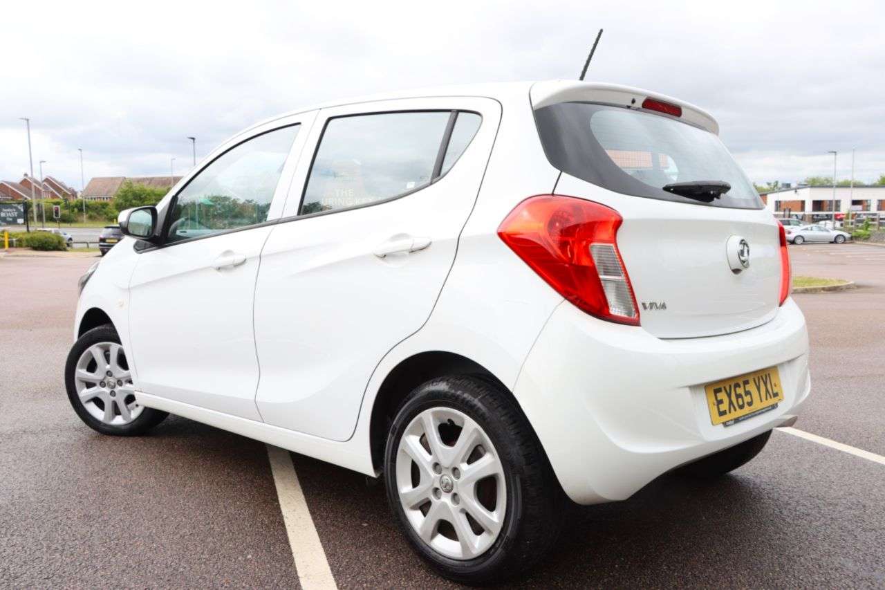 A 2015 VAUXHALL VIVA 1.0i SE Hatchback 5dr Petrol Manual Euro 6 (75 ps) Just Serviced Ready to D A 2015 VAUXHALL VIVA 1.0i SE Hatchback 5dr Petrol Manual Euro 6 (75 ps) Just Serviced Ready to D