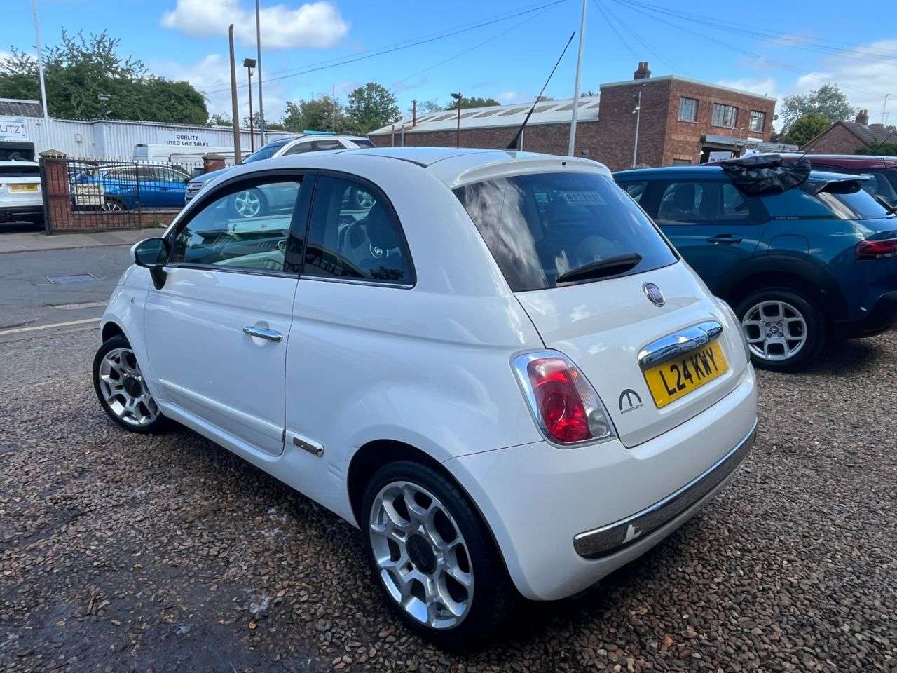 A 2008 FIAT 500 1.2 Lounge Hatchback 3dr Petrol Manual Euro 4 (69 bhp) car serviced and rea A 2008 FIAT 500 1.2 Lounge Hatchback 3dr Petrol Manual Euro 4 (69 bhp) car serviced and rea