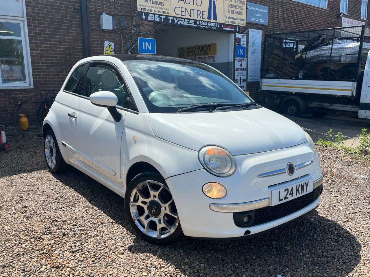 A 2008 FIAT 500 1.2 Lounge Hatchback 3dr Petrol Manual Euro 4 (69 bhp) car serviced and rea A 2008 FIAT 500 1.2 Lounge Hatchback 3dr Petrol Manual Euro 4 (69 bhp) car serviced and rea