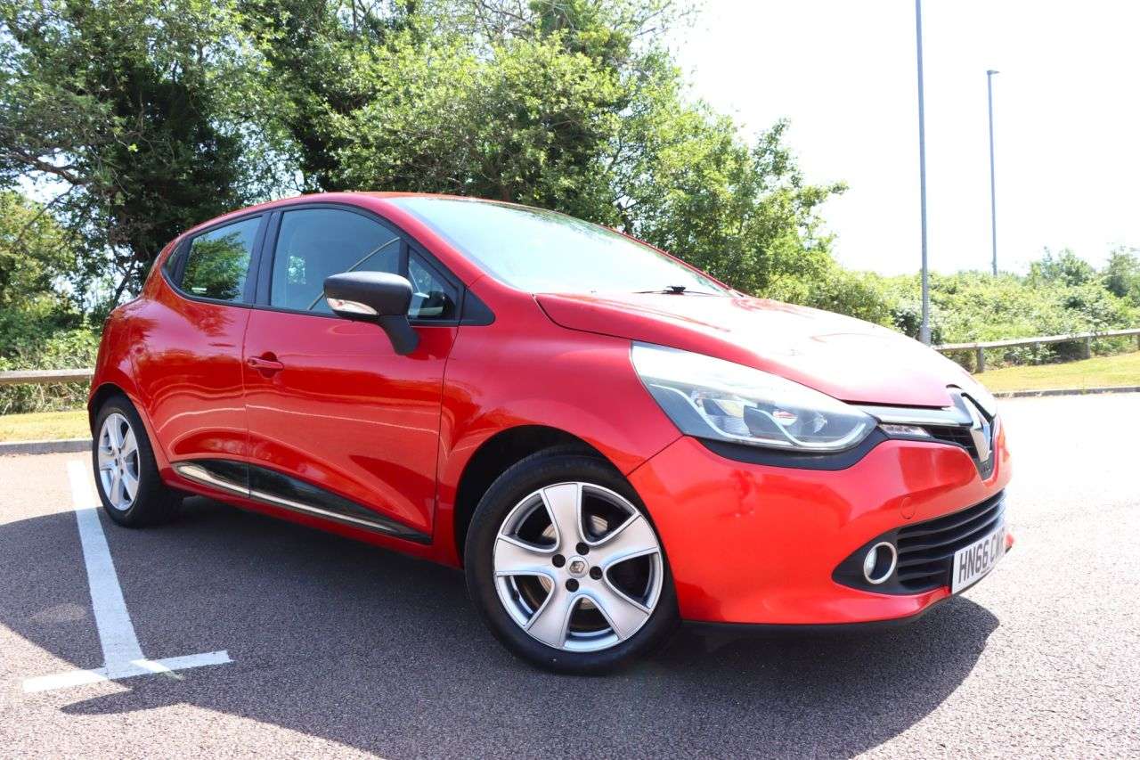 A 2016 RENAULT CLIO 0.9 TCe Dynamique Nav Hatchback 5dr Petrol Manual Euro 6 (s/s) (90 ps) Just A 2016 RENAULT CLIO 0.9 TCe Dynamique Nav Hatchback 5dr Petrol Manual Euro 6 (s/s) (90 ps) Just