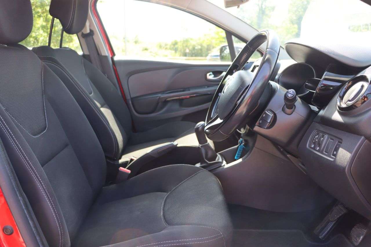 2016 RENAULT CLIO 2016 RENAULT CLIO