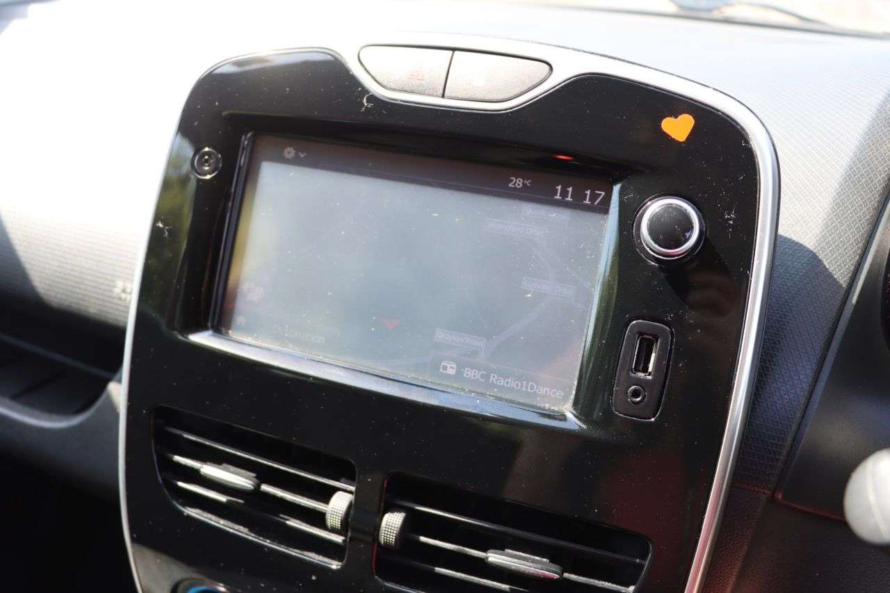 2016 RENAULT CLIO 2016 RENAULT CLIO