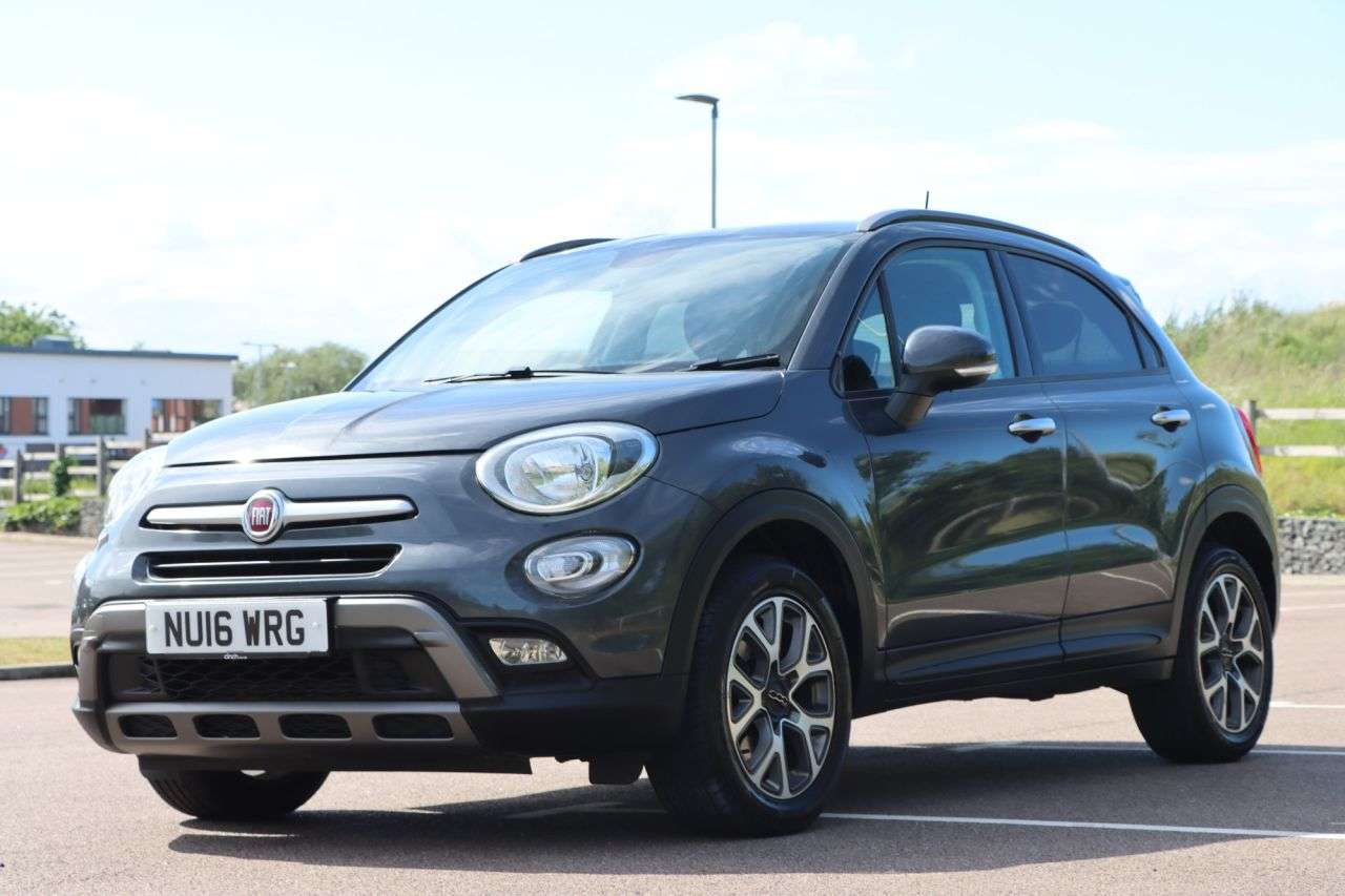 A 2016 FIAT 500X 1.6 MultiJetII Cross SUV 5dr Diesel Manual Euro 6 (s/s) (120 ps) CAMBELT KI A 2016 FIAT 500X 1.6 MultiJetII Cross SUV 5dr Diesel Manual Euro 6 (s/s) (120 ps) CAMBELT KI
