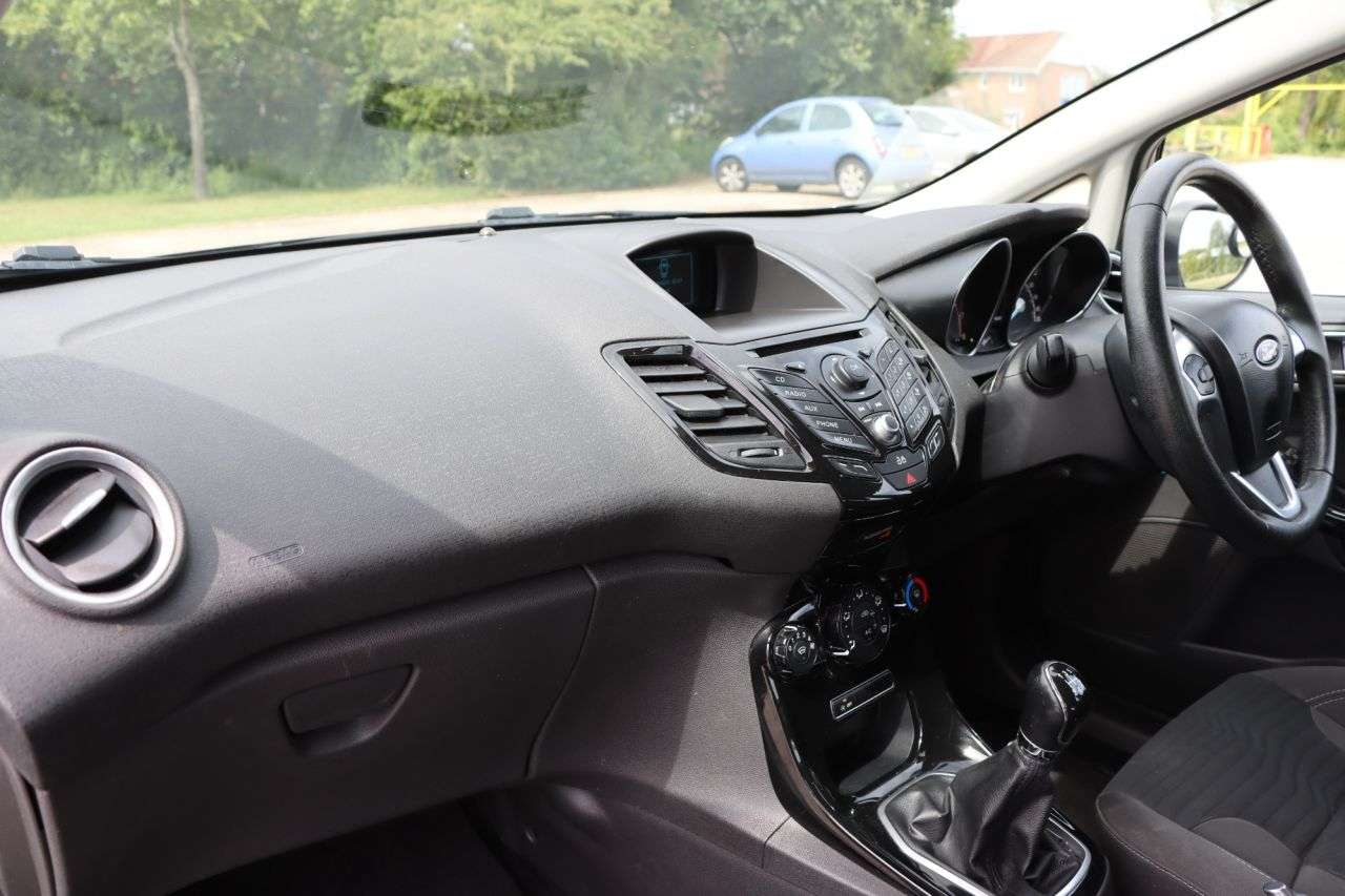 2015 FORD FIESTA 2015 FORD FIESTA