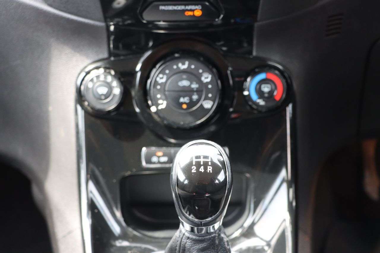 2015 FORD FIESTA 2015 FORD FIESTA