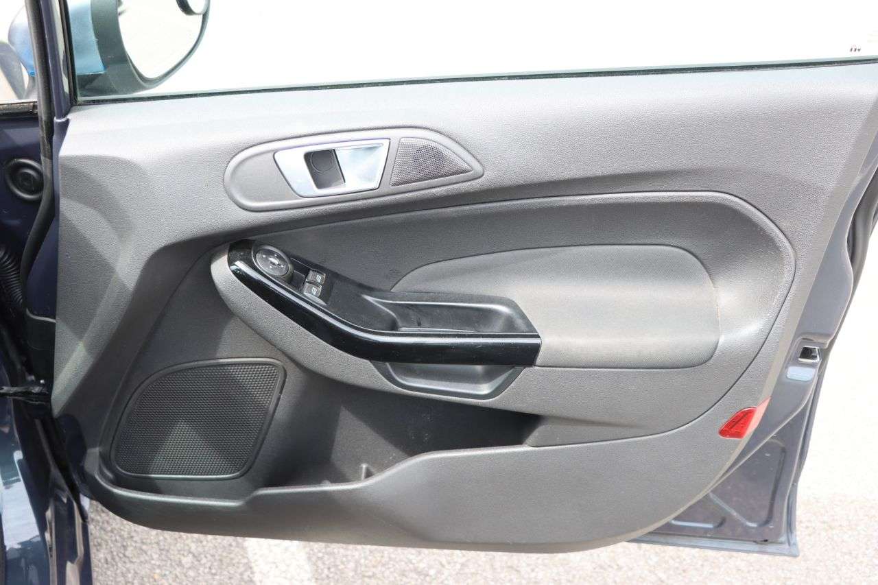 2015 FORD FIESTA 2015 FORD FIESTA