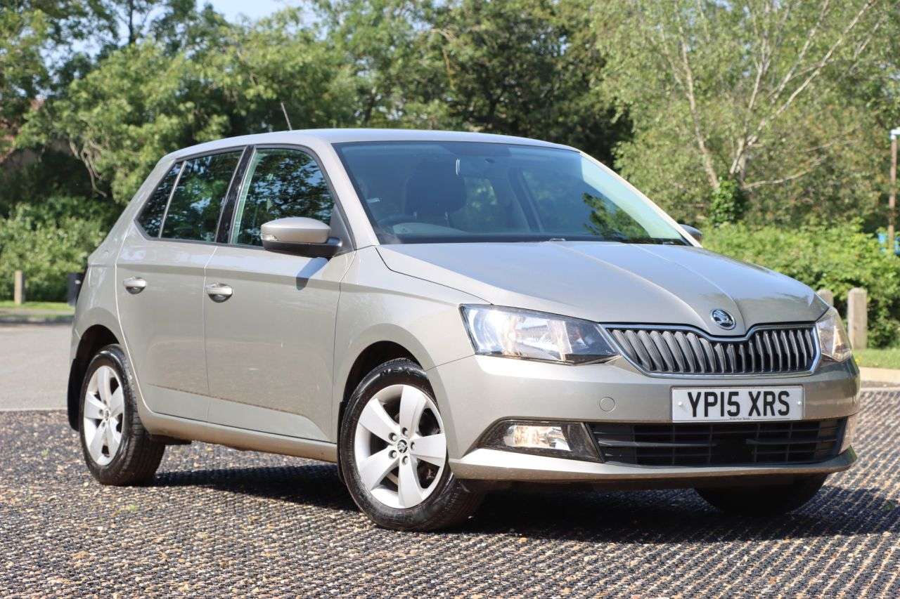 A 2015 SKODA FABIA 1.2 TSI SE Hatchback 5dr Petrol Manual Euro 6 (s/s) (90 ps) Just Serviced R A 2015 SKODA FABIA 1.2 TSI SE Hatchback 5dr Petrol Manual Euro 6 (s/s) (90 ps) Just Serviced R