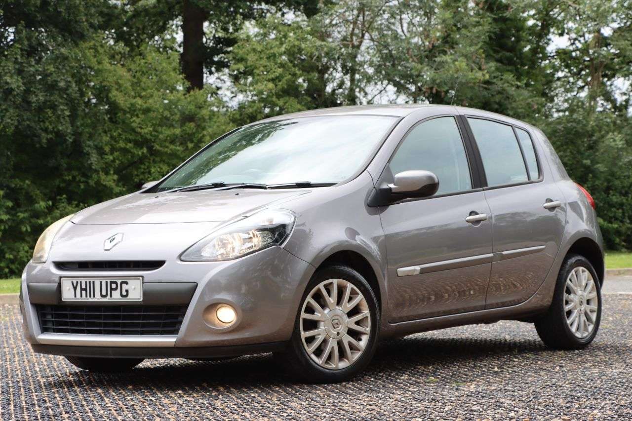 2011 RENAULT CLIO 2011 RENAULT CLIO