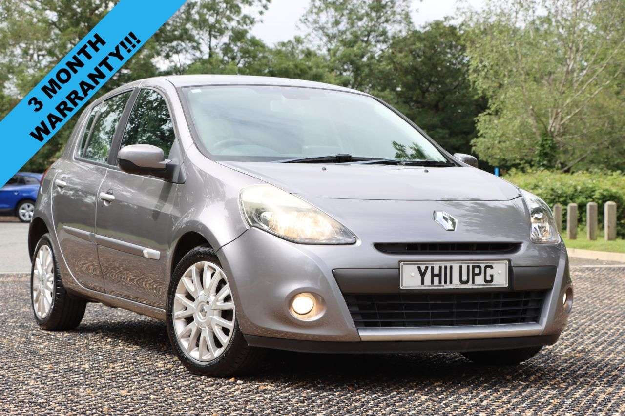 A 2011 RENAULT CLIO 1.2 Dynamique TomTom Hatchback 5dr Petrol Manual Euro 5 (75 ps) Just Servic A 2011 RENAULT CLIO 1.2 Dynamique TomTom Hatchback 5dr Petrol Manual Euro 5 (75 ps) Just Servic