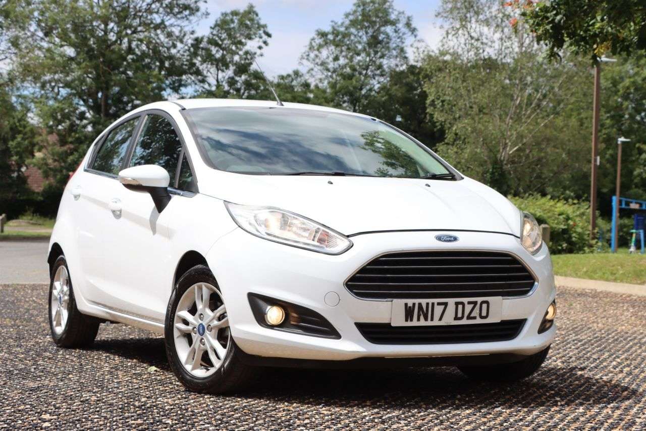 A 2017 FORD FIESTA 1.0T EcoBoost Zetec Hatchback 5dr Petrol Manual Euro 6 (s/s) (100 ps) Just A 2017 FORD FIESTA 1.0T EcoBoost Zetec Hatchback 5dr Petrol Manual Euro 6 (s/s) (100 ps) Just