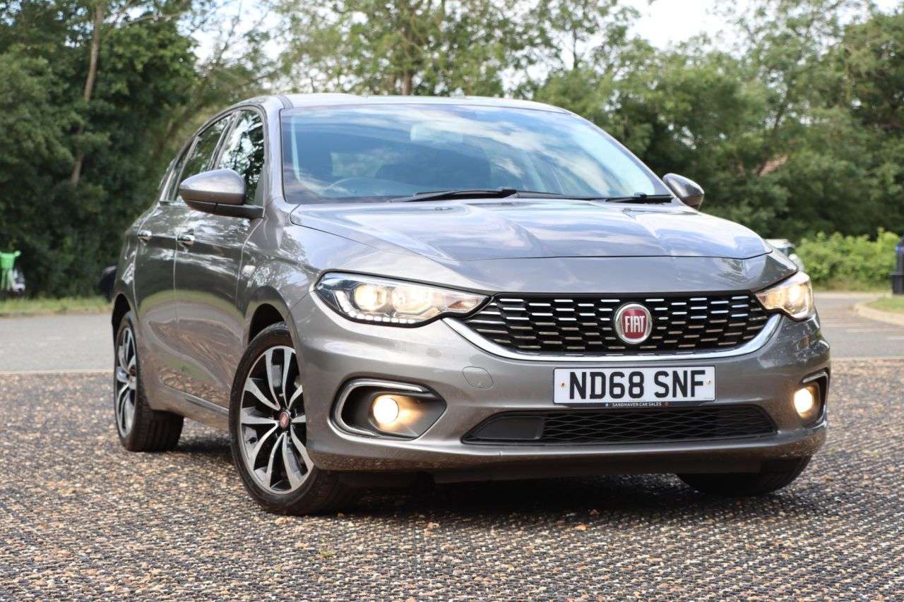 A 2018 FIAT TIPO 1.4 MPI Lounge Hatchback 5dr Petrol Manual Euro 6 (95 ps) Just Serviced Rea A 2018 FIAT TIPO 1.4 MPI Lounge Hatchback 5dr Petrol Manual Euro 6 (95 ps) Just Serviced Rea