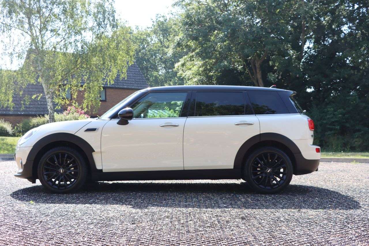 2015 MINI CLUBMAN 2015 MINI CLUBMAN