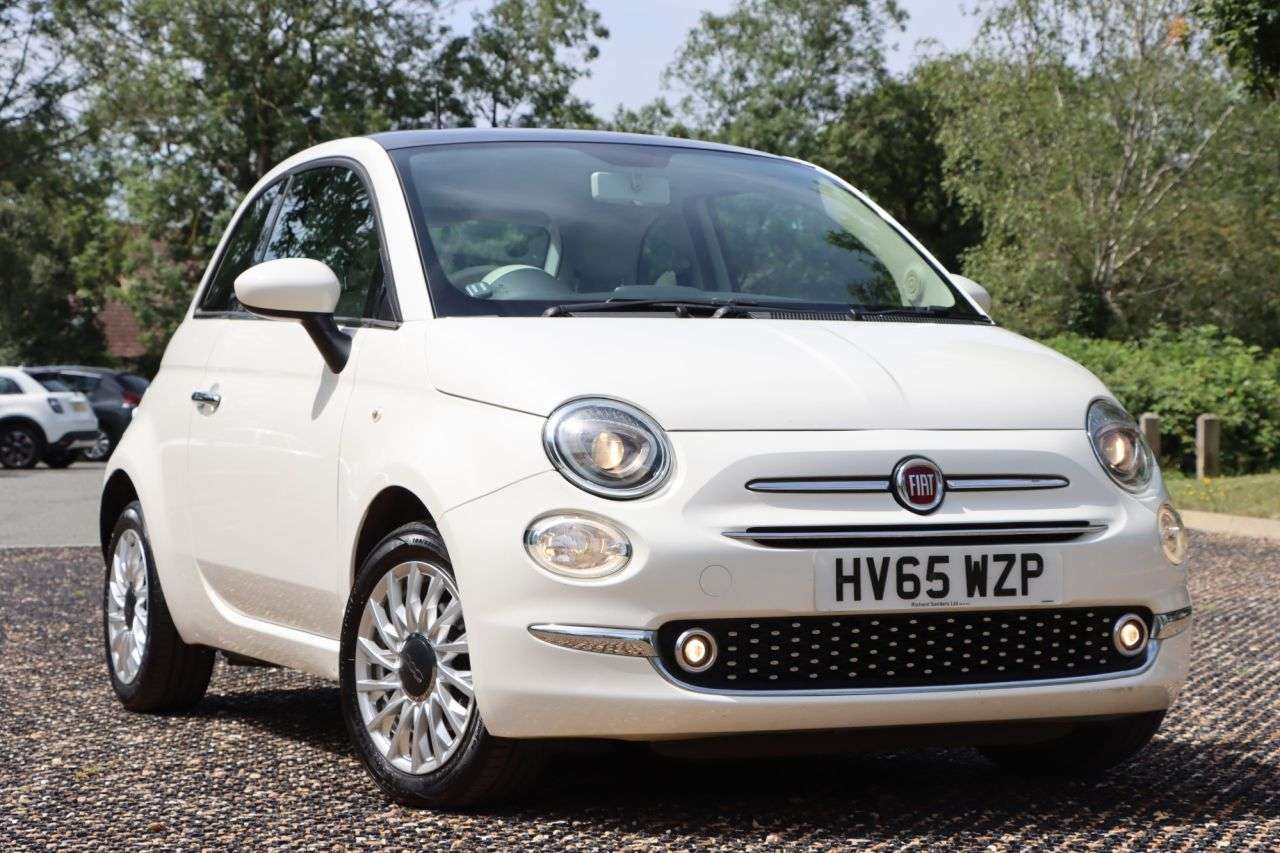 A 2015 FIAT 500 1.2 Lounge Hatchback 3dr Petrol Manual Euro 6 (s/s) (69 bhp) Just Serviced A 2015 FIAT 500 1.2 Lounge Hatchback 3dr Petrol Manual Euro 6 (s/s) (69 bhp) Just Serviced