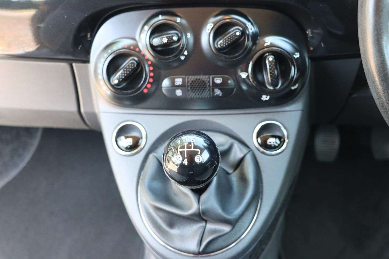 2016 FIAT 500 2016 FIAT 500