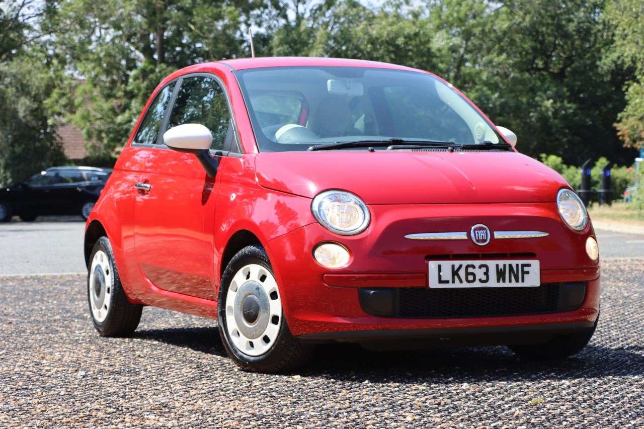 A 2013 FIAT 500 1.2 Colour Therapy Hatchback 3dr Petrol Manual Euro 5 (s/s) (69 bhp) Just S A 2013 FIAT 500 1.2 Colour Therapy Hatchback 3dr Petrol Manual Euro 5 (s/s) (69 bhp) Just S