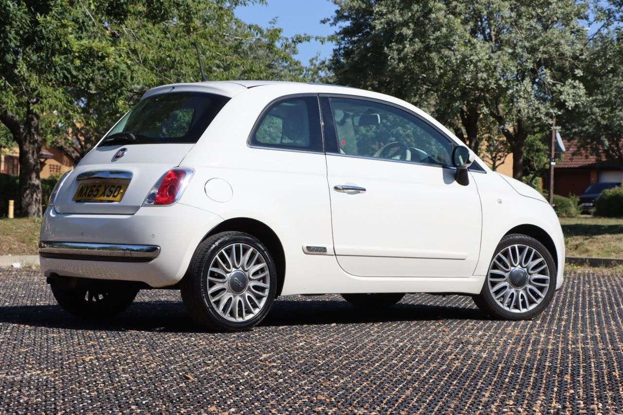 2015 FIAT 500 2015 FIAT 500