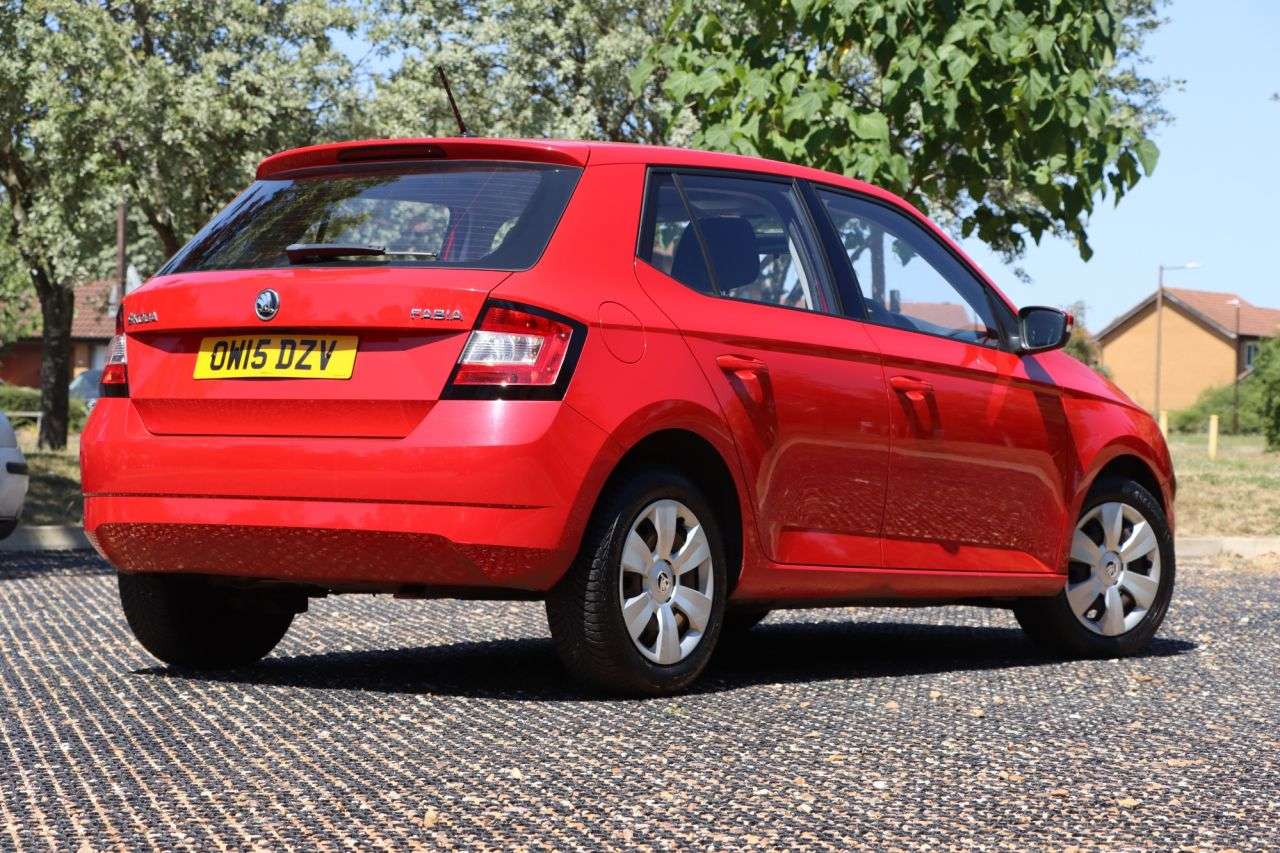2015 SKODA FABIA 2015 SKODA FABIA