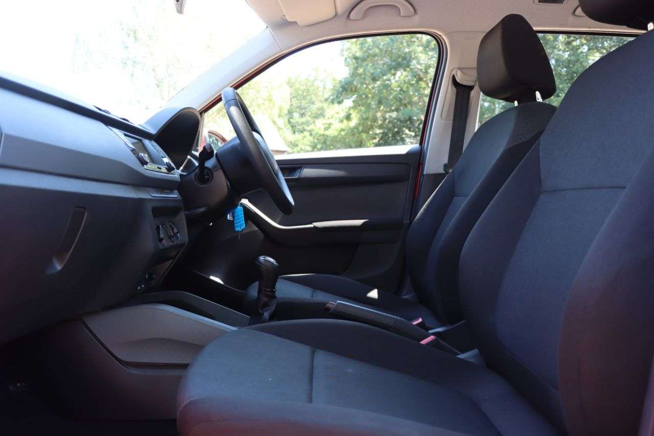 2015 SKODA FABIA 2015 SKODA FABIA