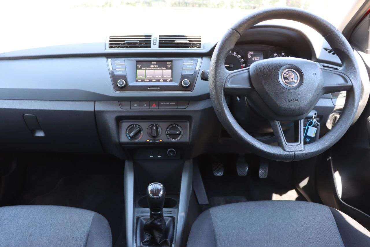 2015 SKODA FABIA 2015 SKODA FABIA