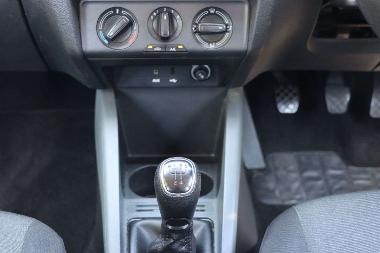 2015 SKODA FABIA 2015 SKODA FABIA