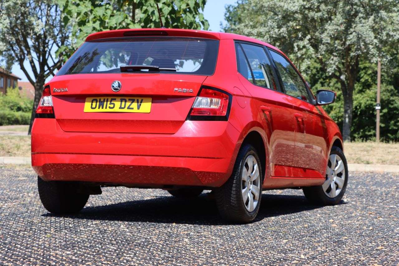 2015 SKODA FABIA 2015 SKODA FABIA